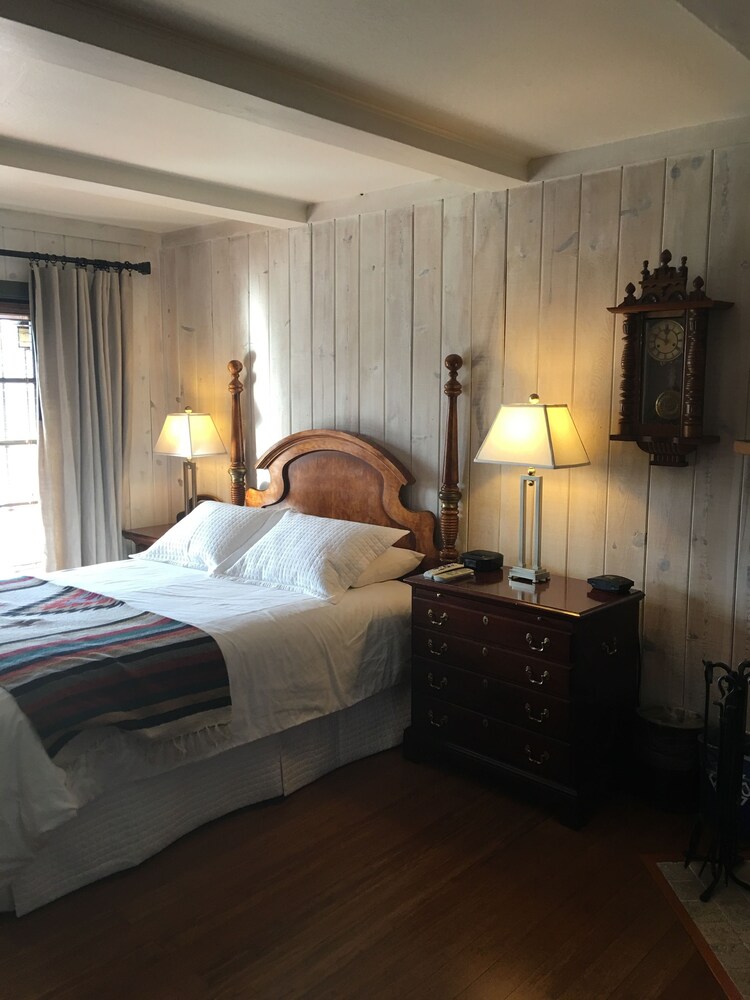 The Stanford Inn By The Sea Eco Resort - photo 10