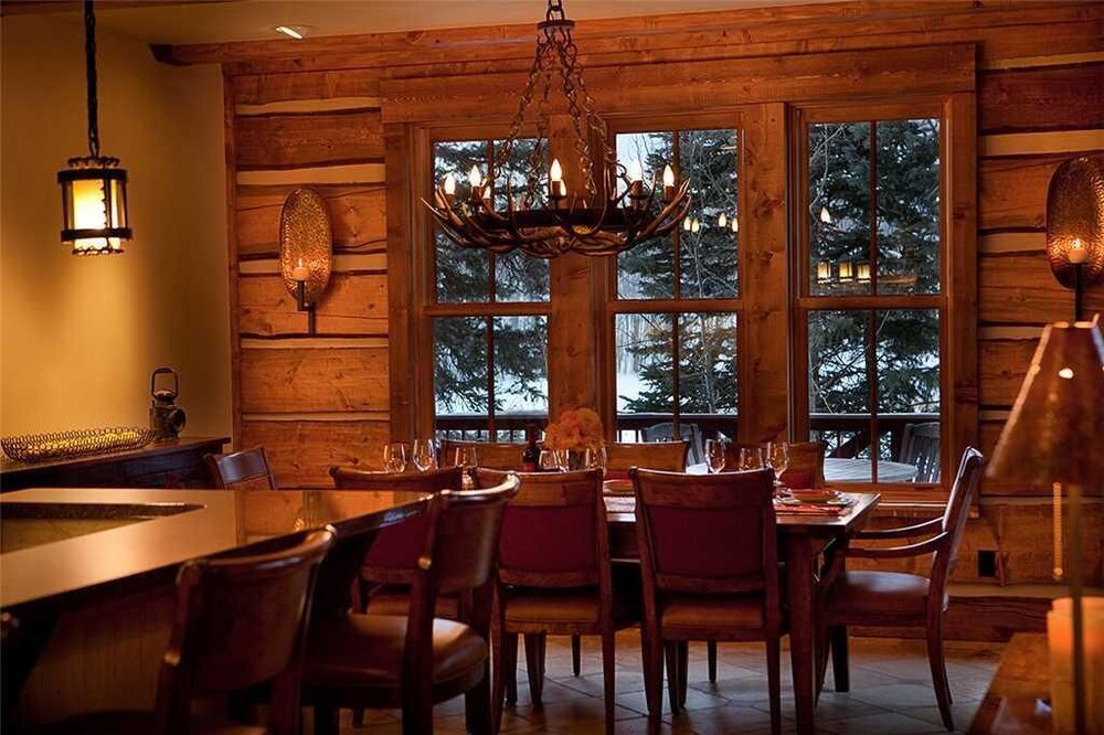 Elkstone Place 6 by Exceptional Stays - photo 6