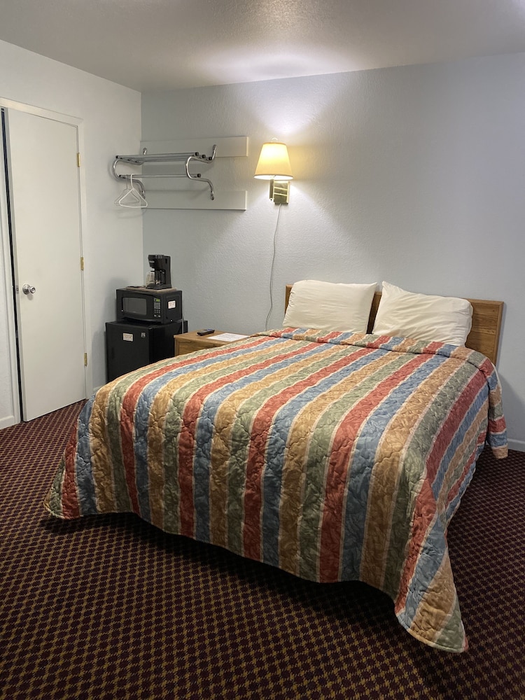 Regency Inn Comanche - featured photo