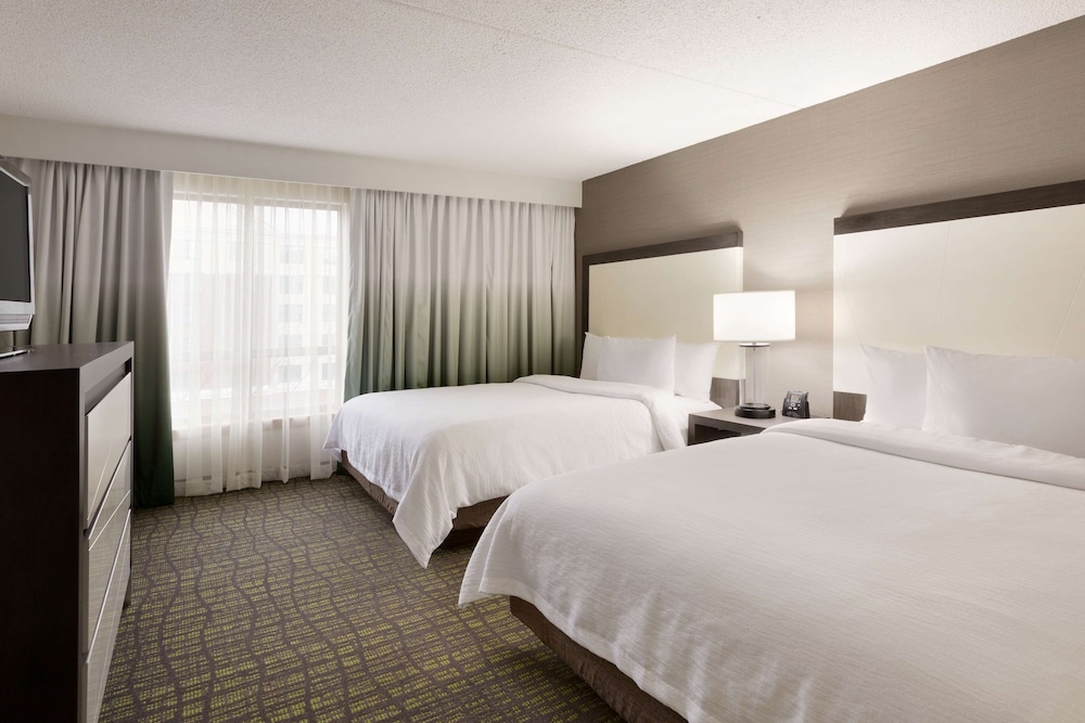 Embassy Suites by Hilton Newark Wilmington South - photo 11