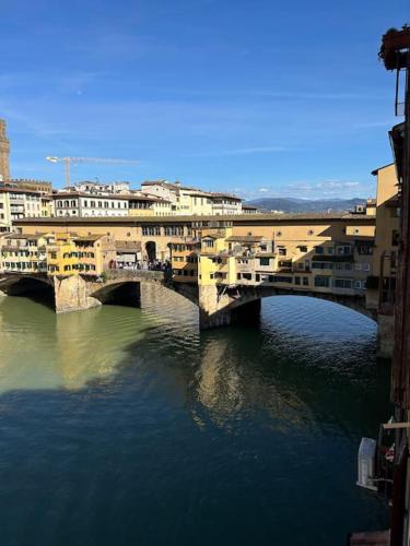 Ponte Vecchio View Apartment by FlorenceHospitality com — 4-Star Luxury Hotel in Florence, Italy