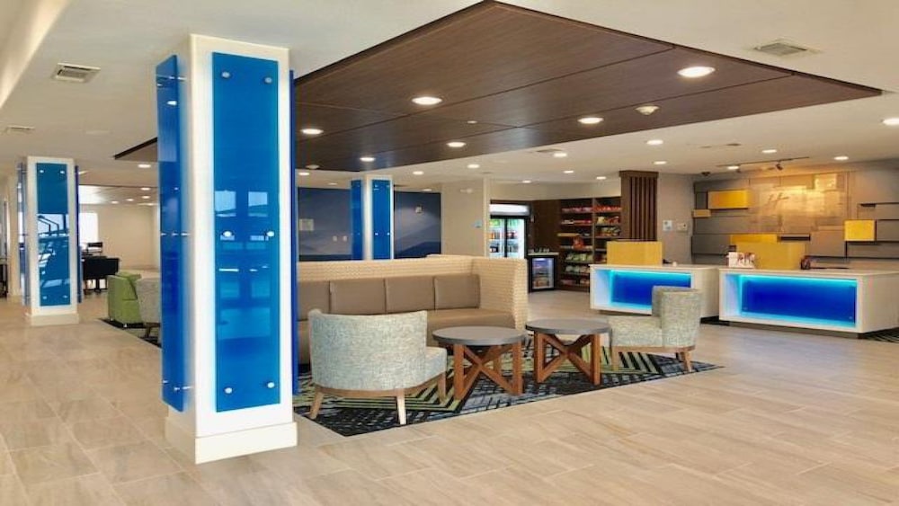 Holiday Inn Express Hotel & Suites Mount Pleasant by IHG - photo 54