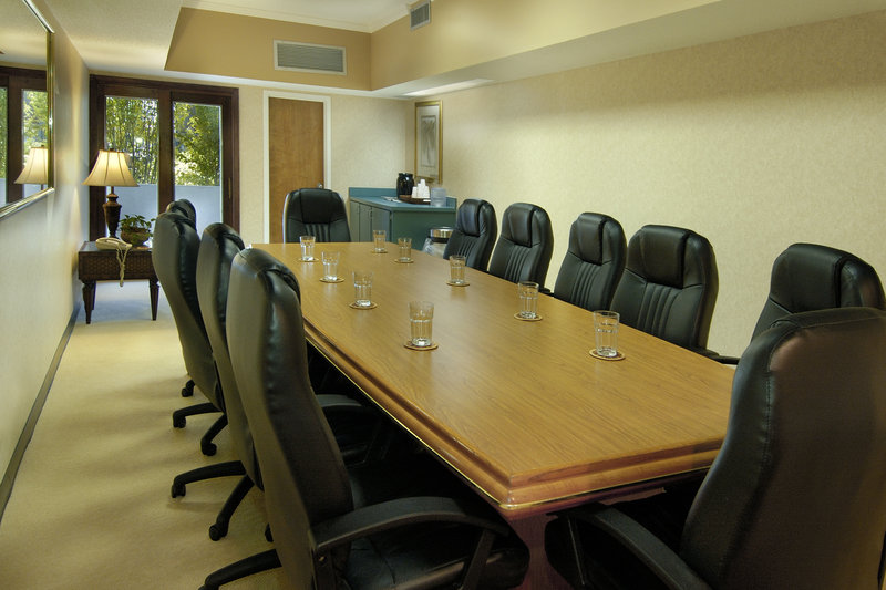 Quality Suites Convention Center Hotel - photo 9
