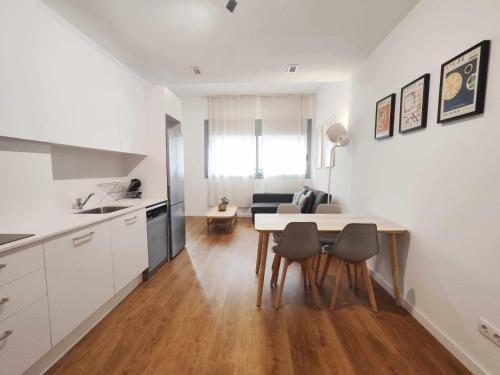 Mazi Apartments Loft — 4-Star Luxury Hotel in Mataro, Spain