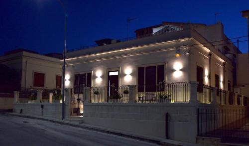 Agapanthus Holiday Home — 4-Star Luxury Hotel in Noto, Italy