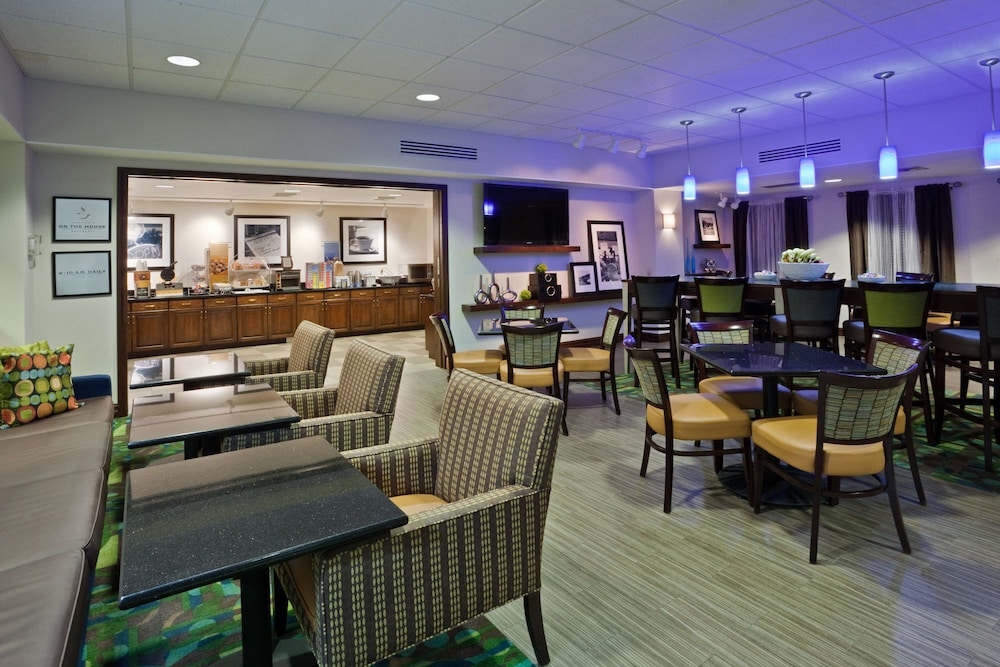 Hampton Inn DuBois - photo 6