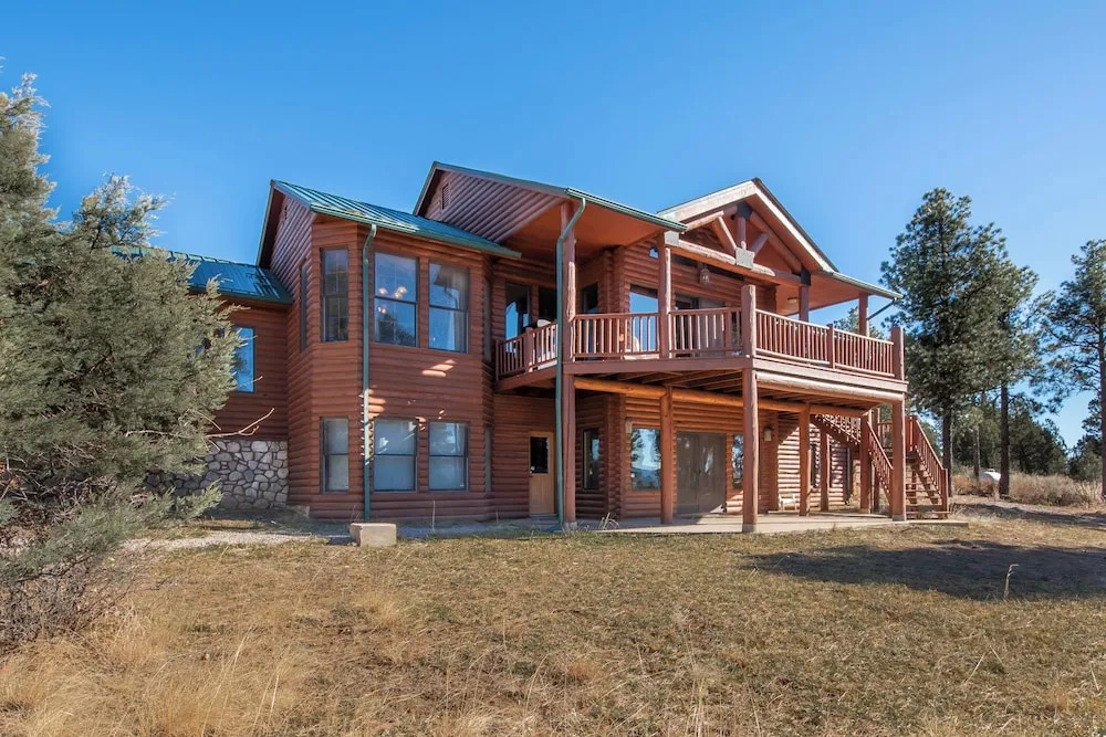 Blue Lake Lodge — 4-Star Luxury Hotel in Ruidoso, United States
