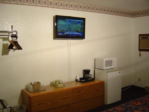 Wakota Inn and Suites - photo 16