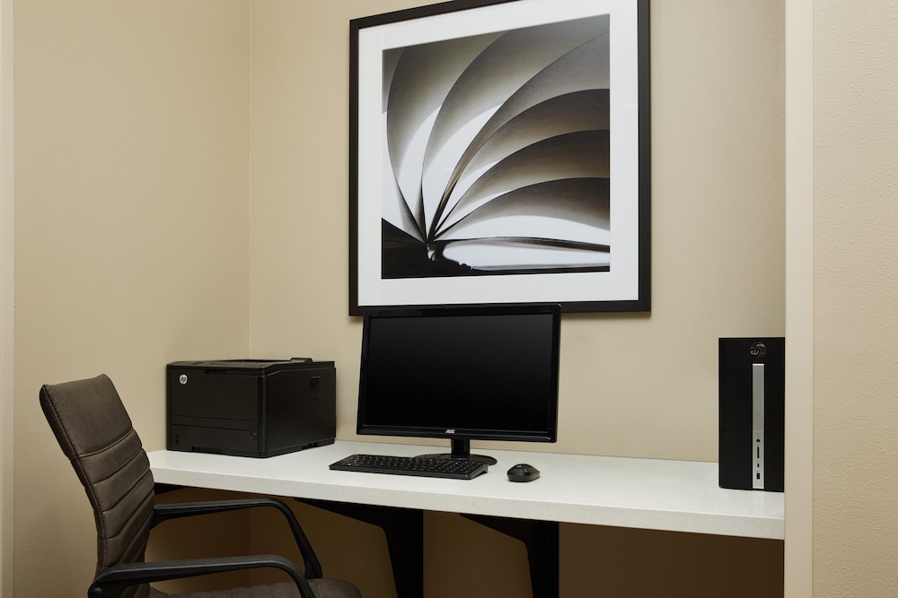 Candlewood Suites Valdosta Mall by IHG - photo 23