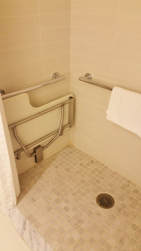 DoubleTree by Hilton Hotel Binghamton - photo 14