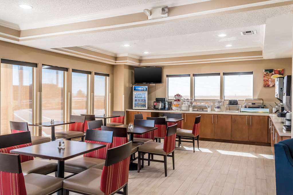 Comfort Inn near Frost Bank Center - photo 27