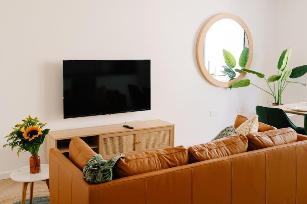 Sliema Main Street Luxury Suites 13 with Shared Rooftop Pool & Bbq in Sliema, Malta