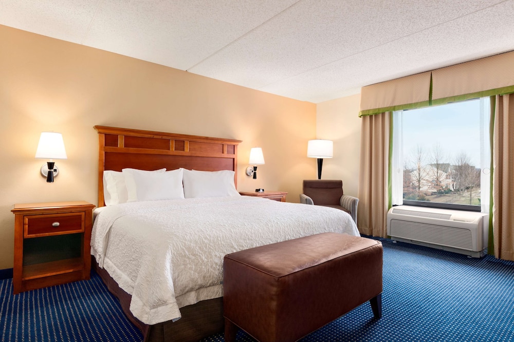Hampton Inn Warrenton - photo 21