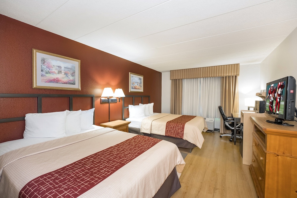 Red Roof Inn & Suites Stafford VA - photo 11