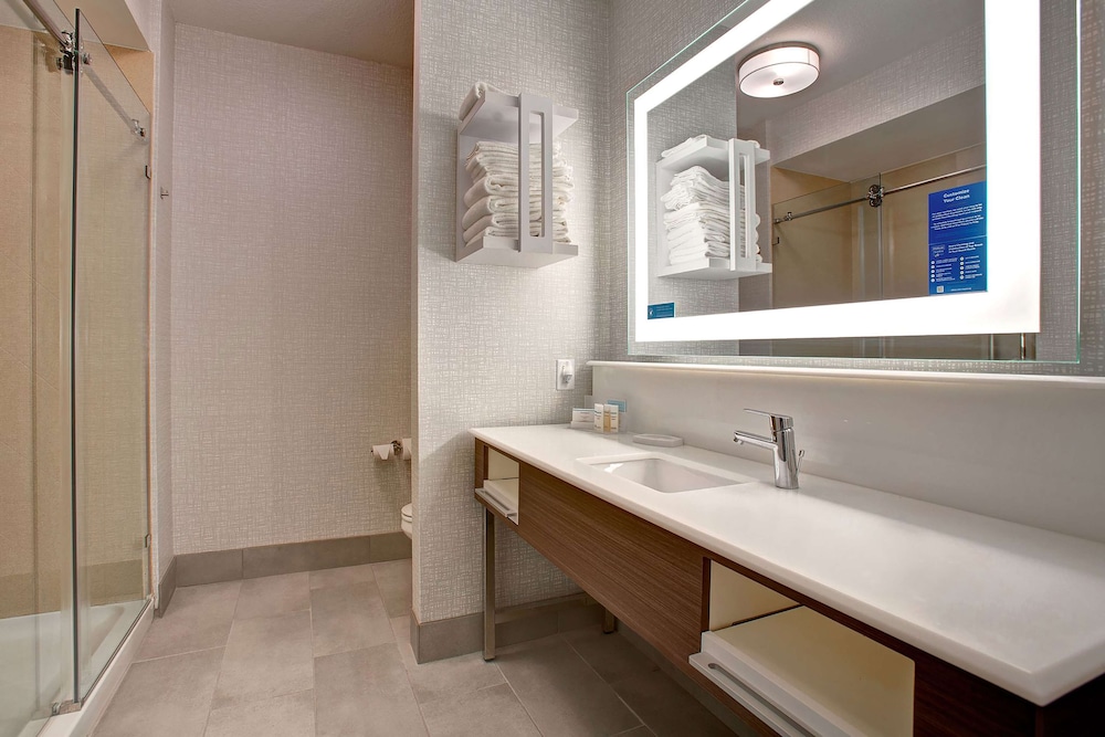 Hampton Inn & Suites Borger - photo 20