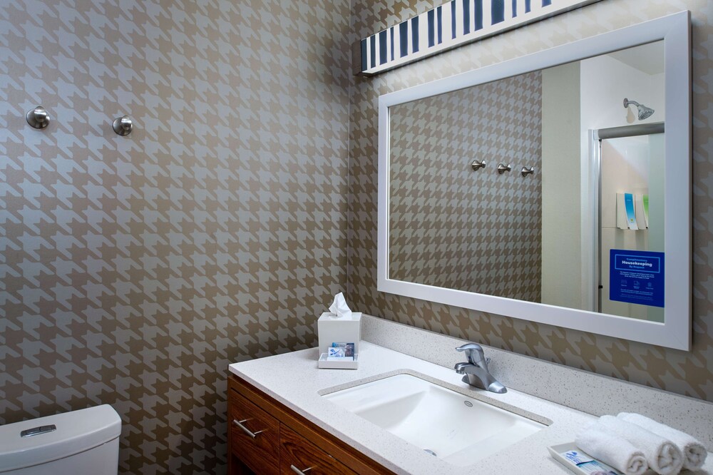 Home2 Suites by Hilton St. Louis Forest Park - photo 31