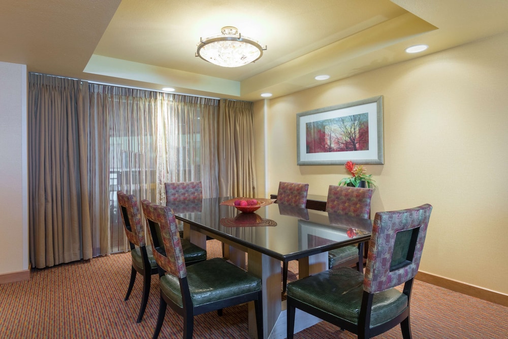 Embassy Suites by Hilton Loveland Conference Center - photo 28