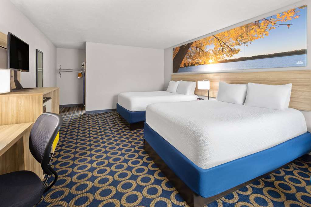 Days Inn by Wyndham Wauseon - photo 13