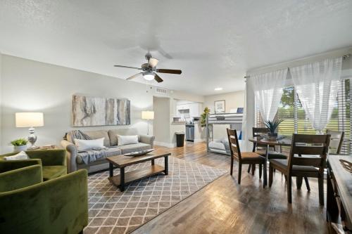 Two Apartments in the Heart of Arlington — 4-Star Luxury Hotel in Arlington, United States
