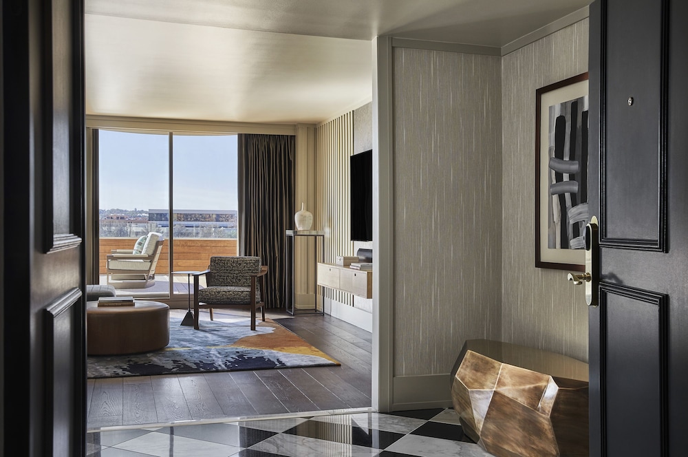Four Seasons Hotel Austin - photo 39