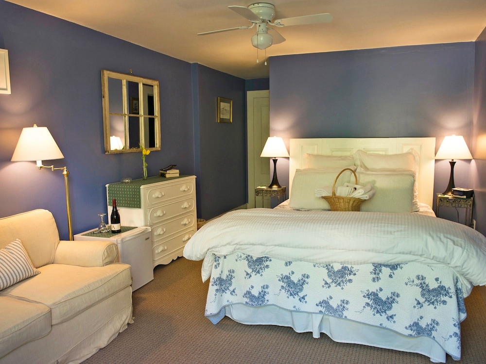 Coach Stop Inn - photo 6