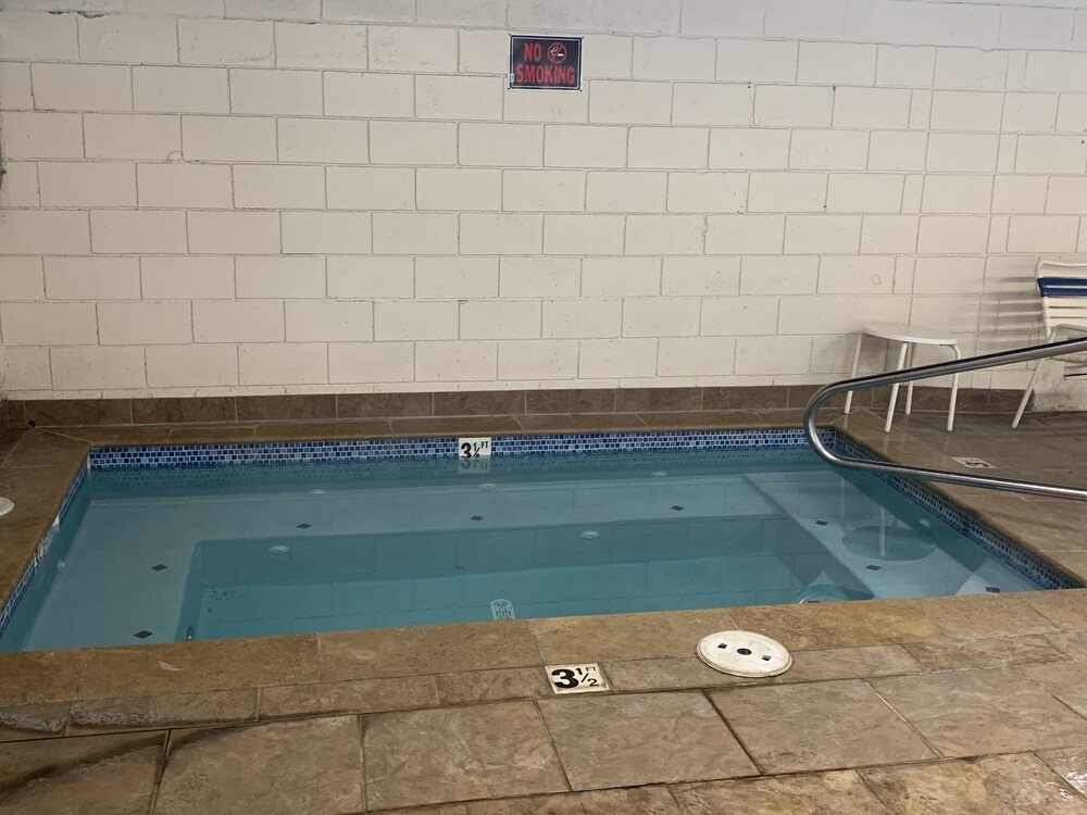 Old Mill and Suites - photo 18