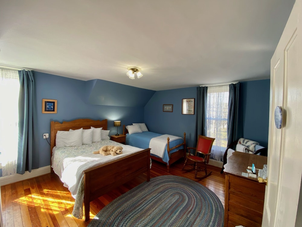 The Dancing Bear Inn - photo 5