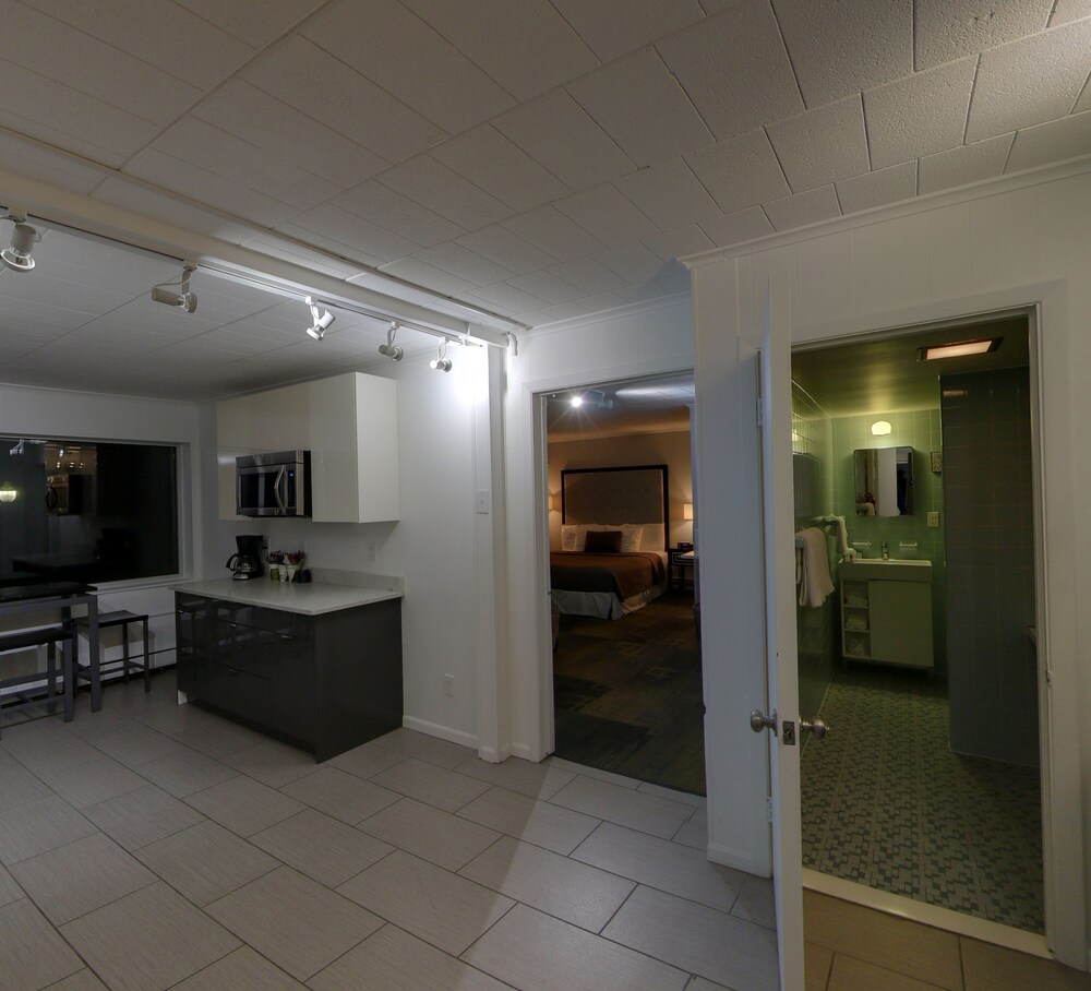 Hotel Royal Oak - photo 31