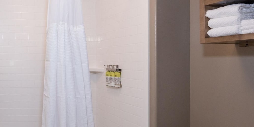 Staybridge Suites Houston East Baytown by IHG - photo 39