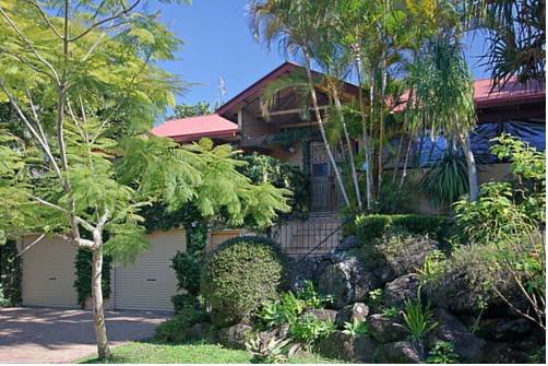 Aurora - carbon neutral hotel in Byron Bay