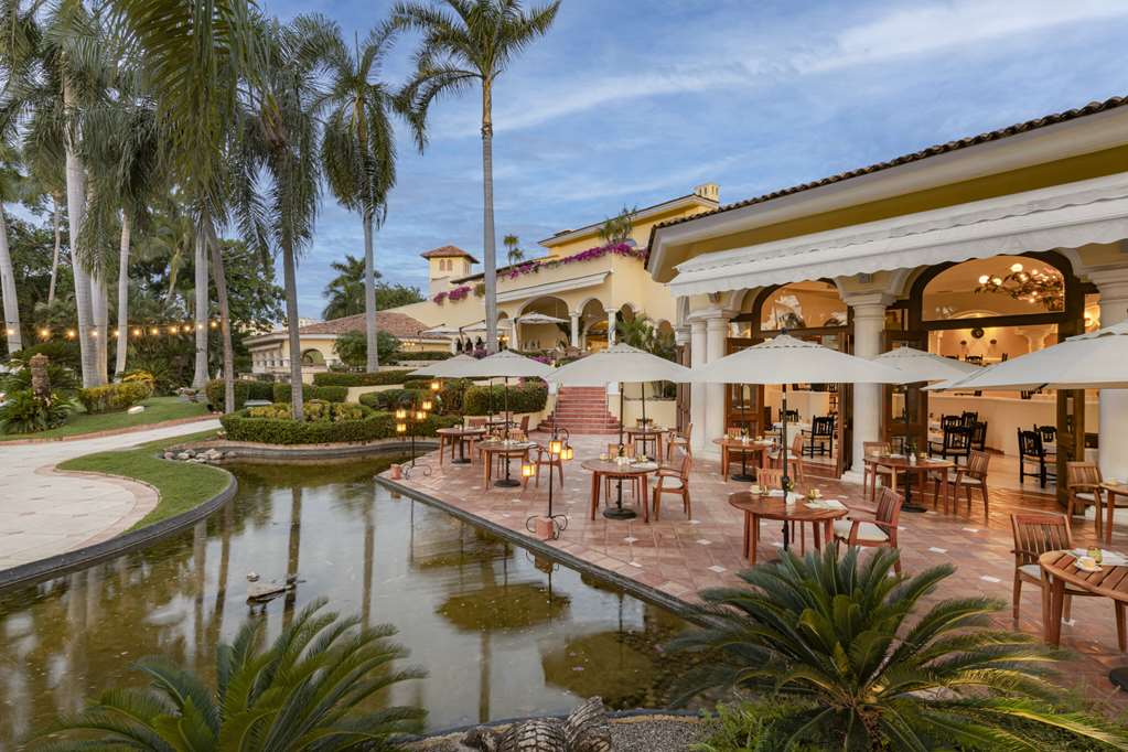 EMILIANO RESTAURANT Casa Velas Velas Resorts