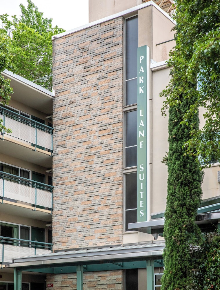 Park Lane Suites and Inn - photo 46