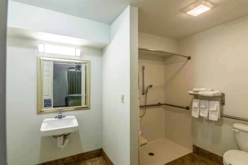 Studio 6 Lubbock TX Medical Center - photo 25