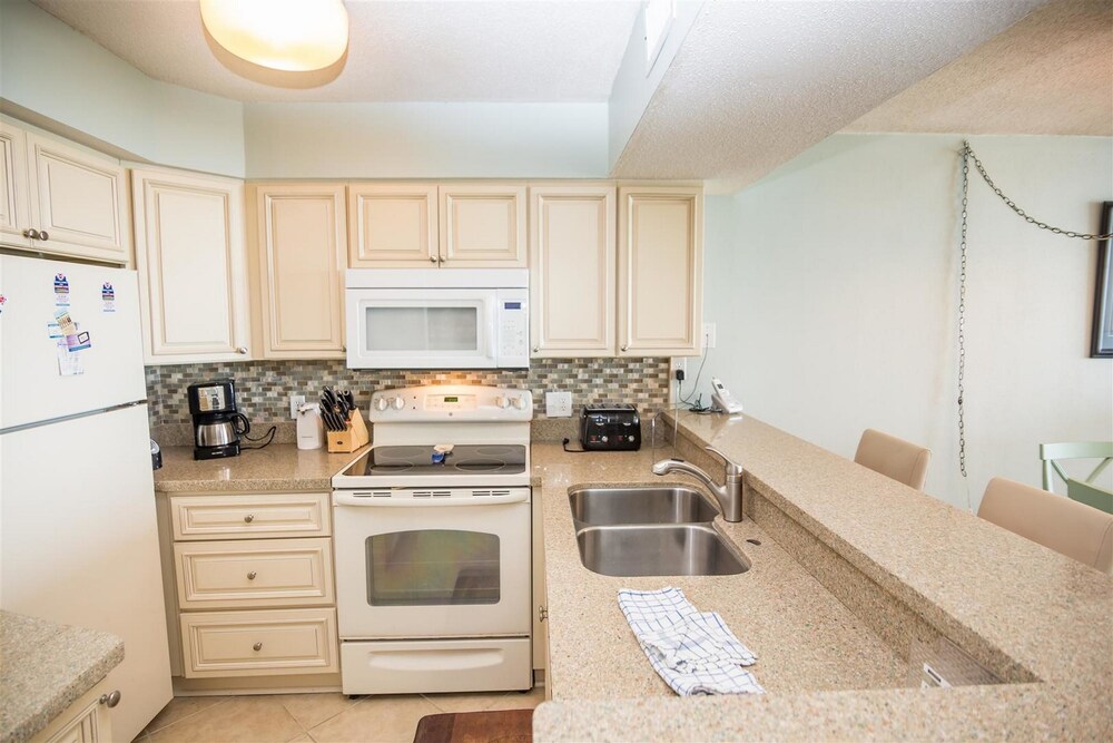 Sands Beach Club #815 Ocean Front - photo 15