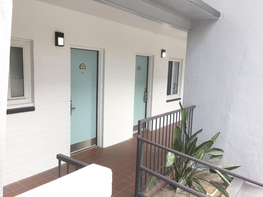 San Diego Downtown Lodge - photo 12