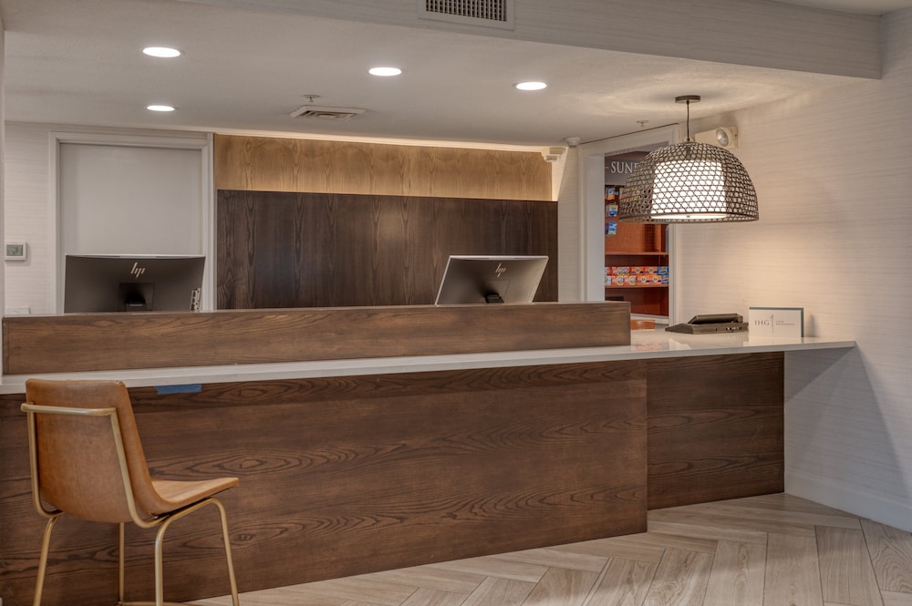 Staybridge Suites Allentown Bethlehem Airport an IHG Hotel - photo 2