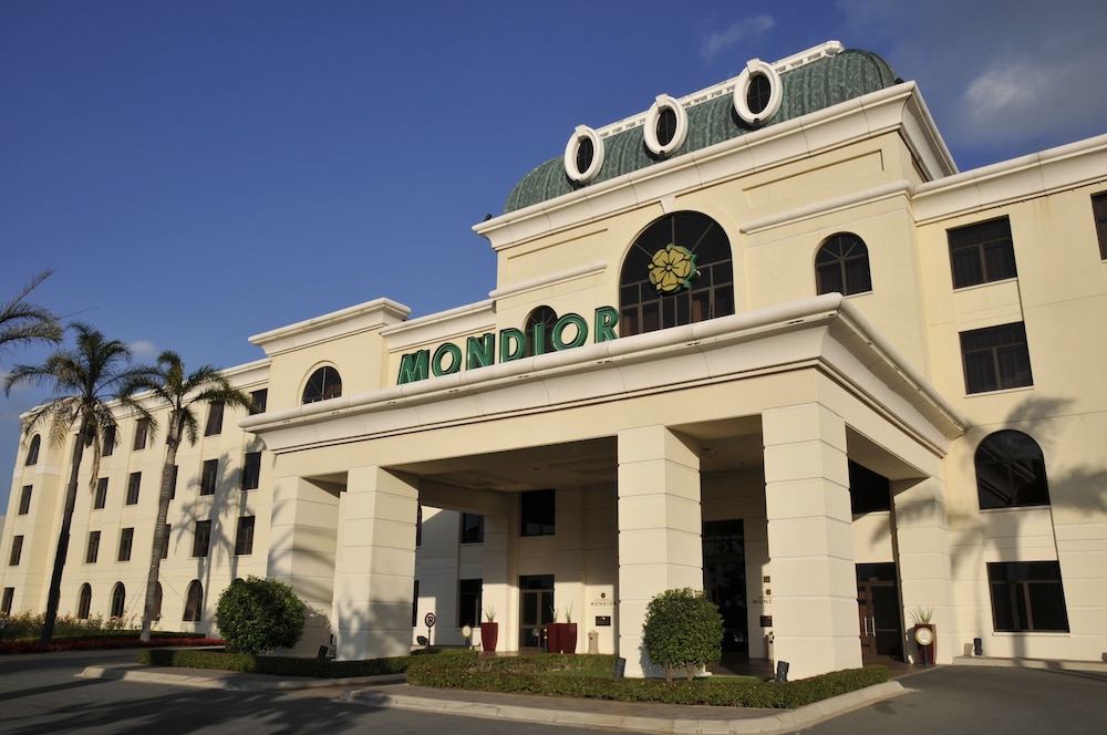 Peermont Mondior At Emperors Palace — 4-Star Luxury Hotel in Johannesburg, South Africa
