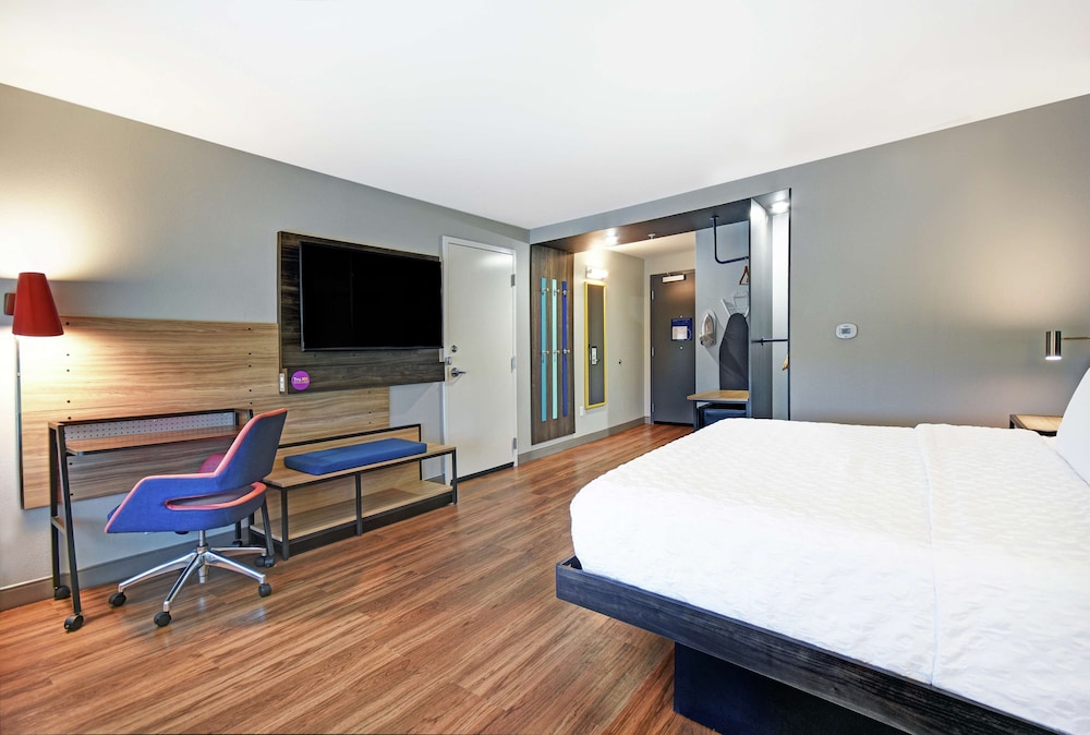 Tru by Hilton Grand Rapids Airport - photo 11