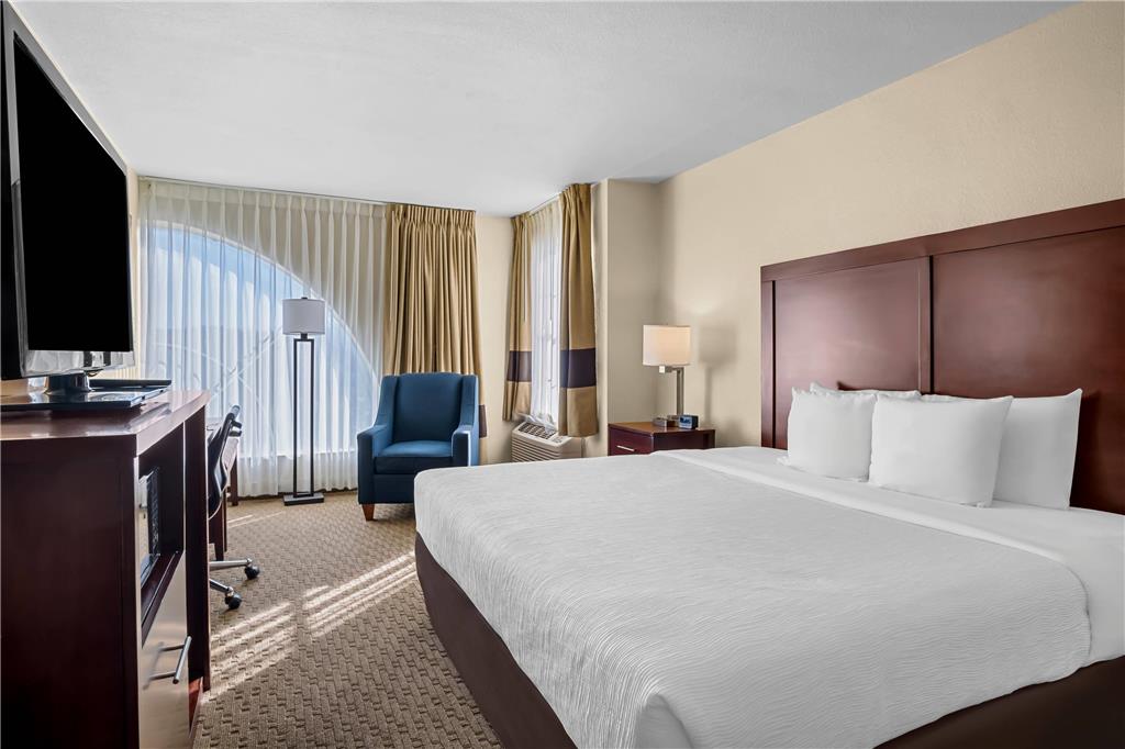 Quality Suites Irving Las Colinas - photo 10