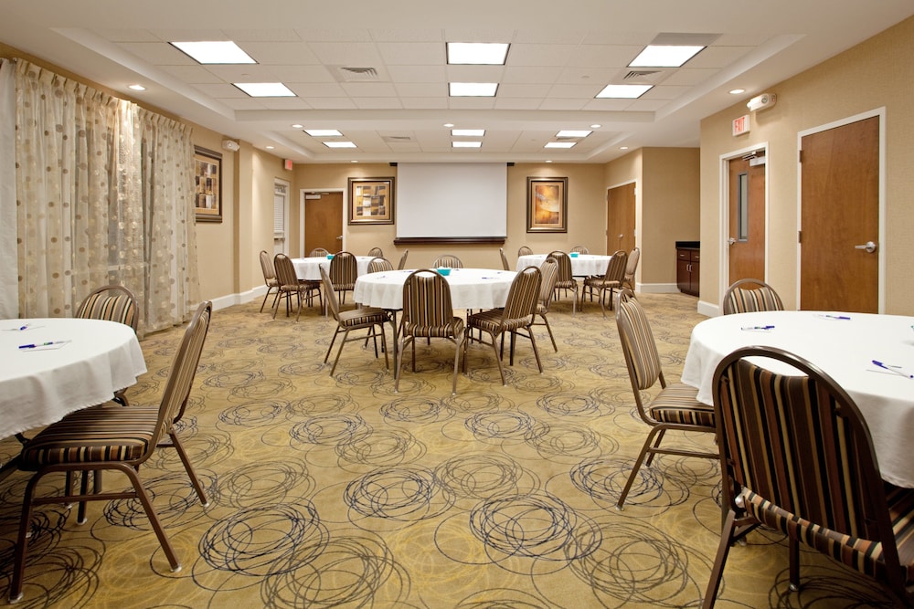 Holiday Inn Express Pembroke by IHG - photo 61