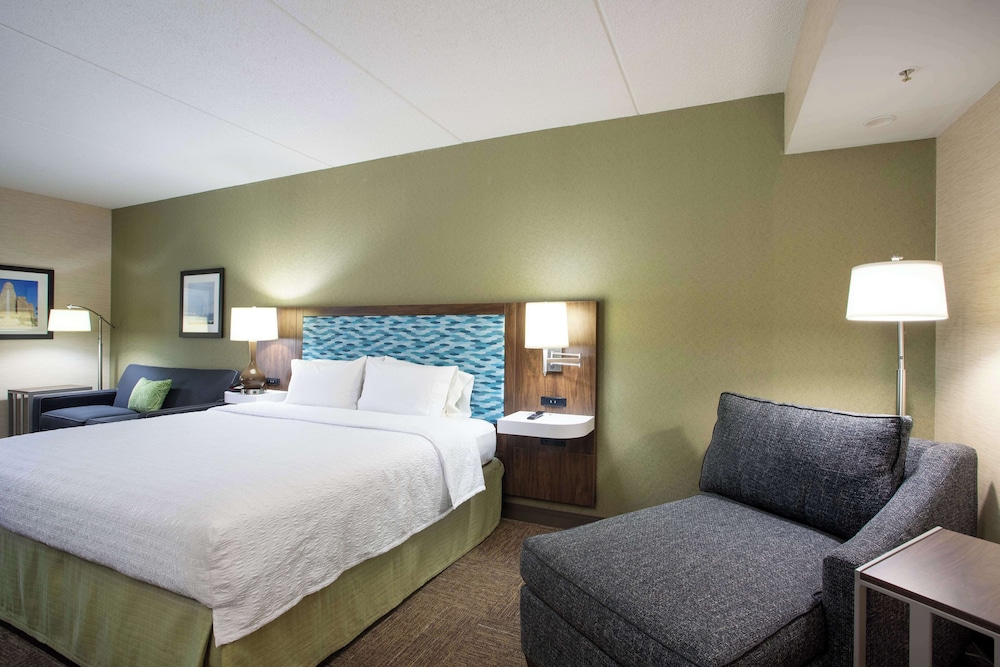 Hampton Inn Buffalo South I 90 - photo 17