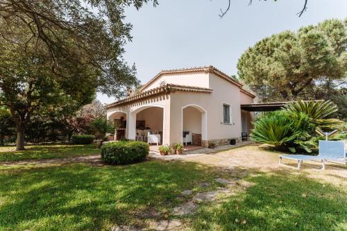 Villa Marilisa — 4-Star Luxury Hotel in Pula, Italy
