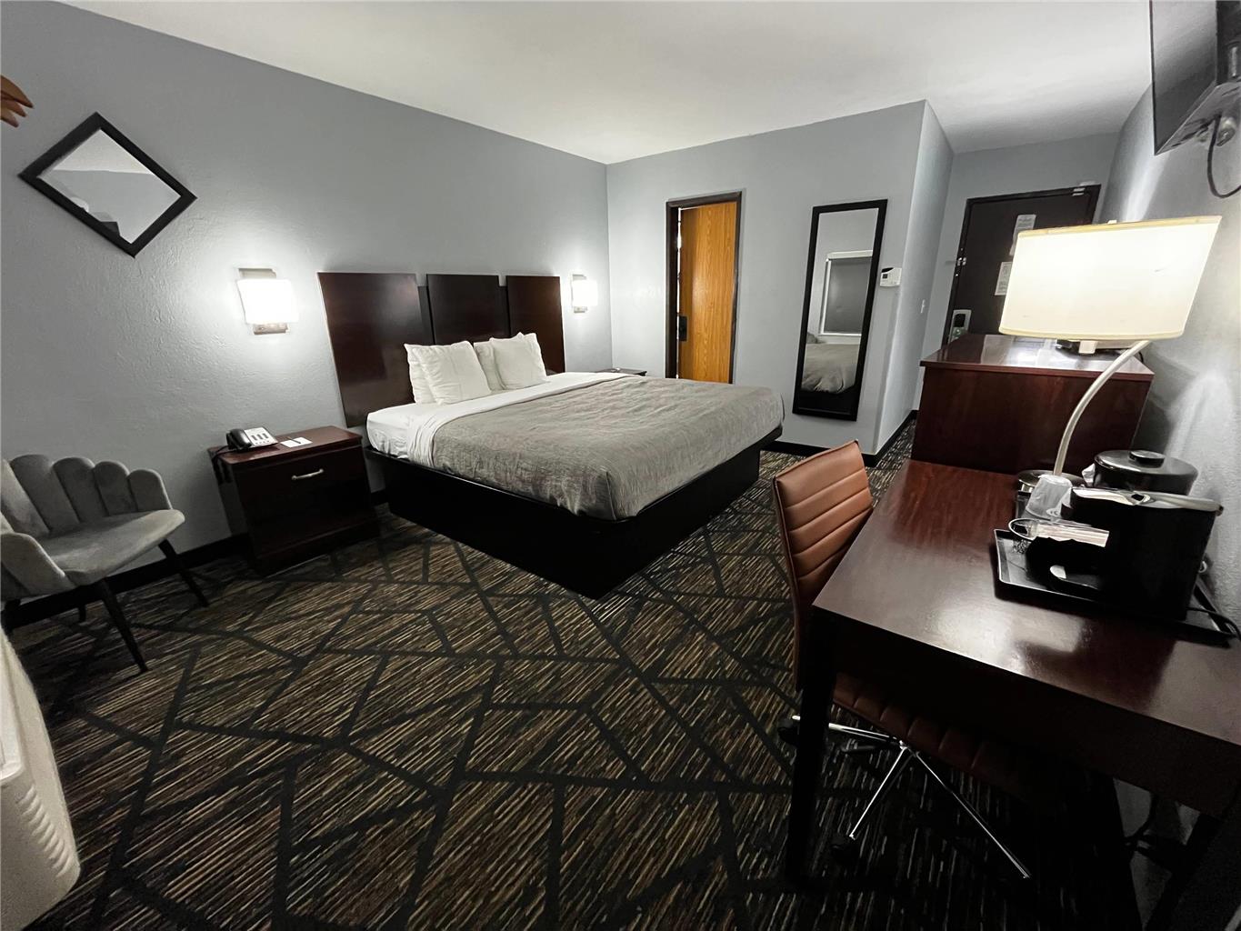 Quality Inn Grand Rapids Near Dowtown - photo 7