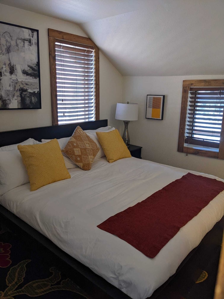 The Green Mountain Falls Lodge - photo 13
