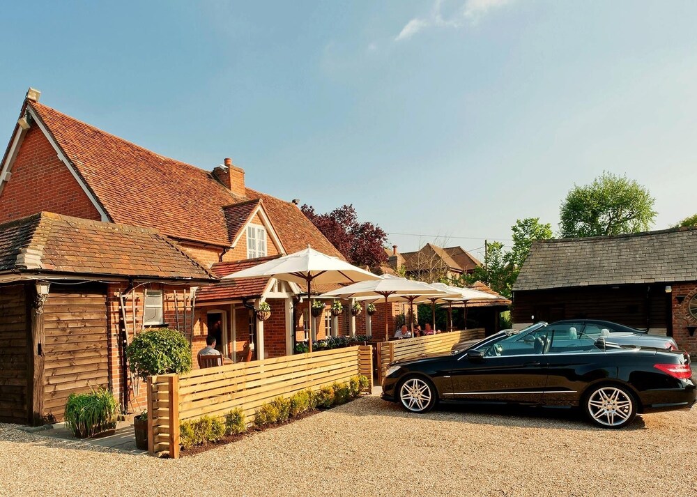 The Winning Post - carbon neutral hotel in Windsor