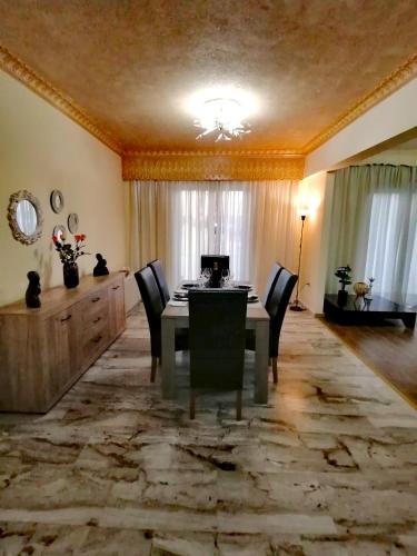 Anastasia's Apartment Λαυριο — 4-Star Luxury Hotel in Lavrio, Greece