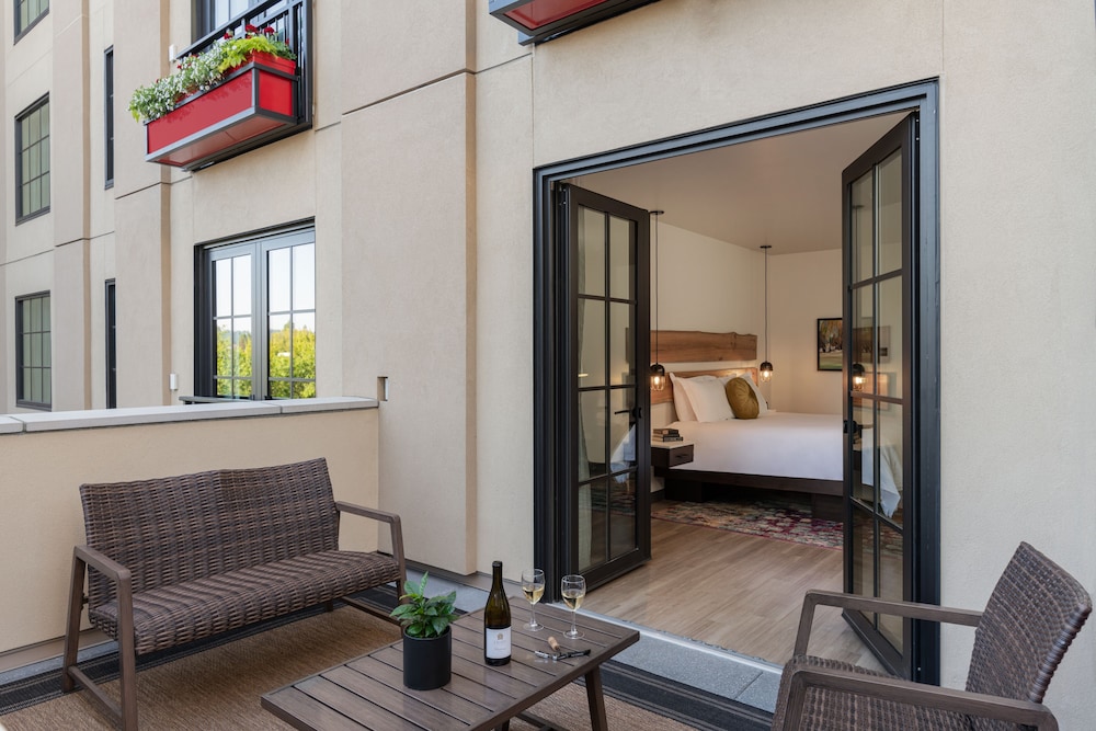 The Gordon Hotel - photo 23