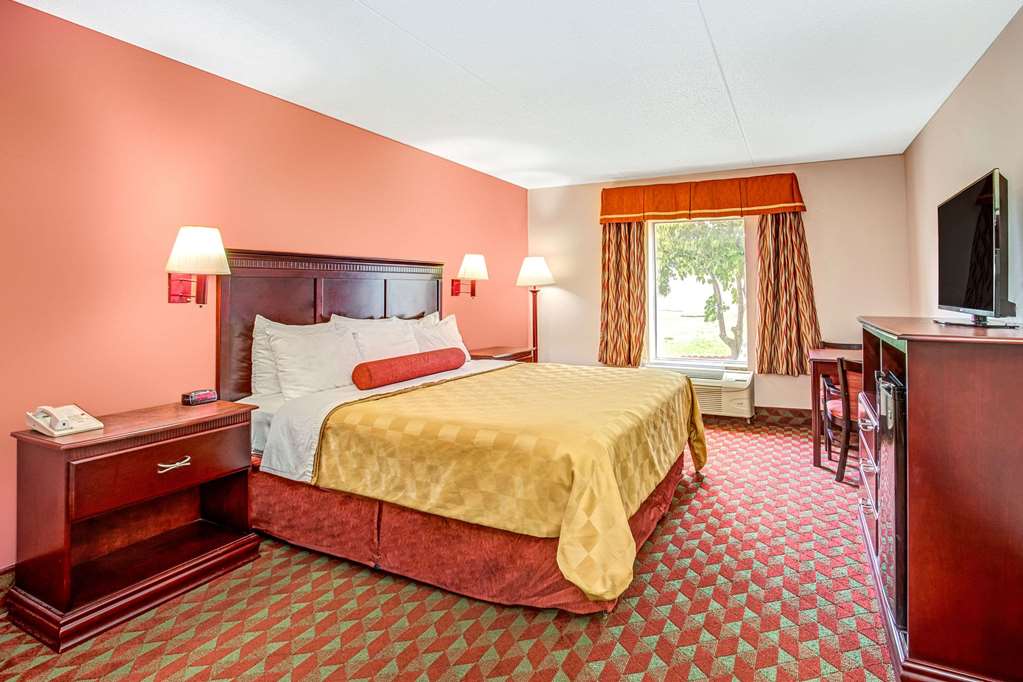Ramada by Wyndham Murfreesboro - photo 9