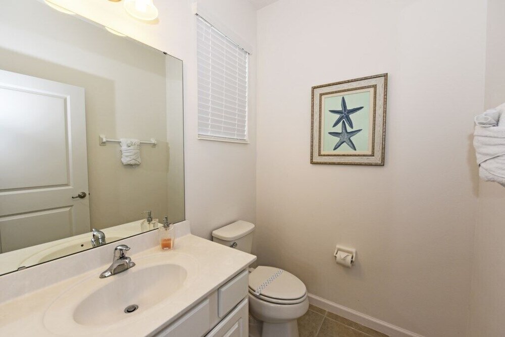 4557 Cabello Loop 6 bedrooms 3 bathrooms - photo 17