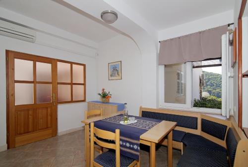 Apartments Petra
